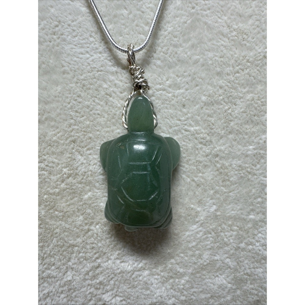 Green Aventurine Turtle Pendant Necklace 925‎ Sterling Silver Snake Chain Carved